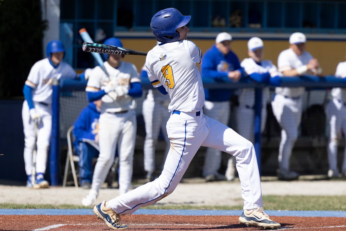 Nick Czerak, new to leadoff spot, comes a hit shy of the cycle in powering Aurora Central Catholic past Plano – Shaw Local