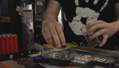 Texas smoke shops rush to clear shelves before Tuesday’s hemp ban