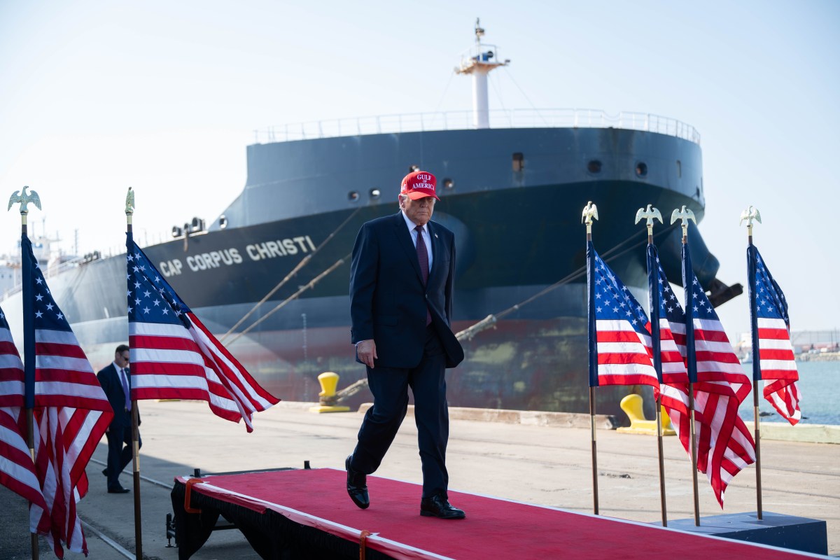 President Donald J. Trump walks out to deliver remarks on energy at the Port of Corpus Christi, Texas on Friday, February 27, 2026.  (Official White House Photo by Molly Riley)