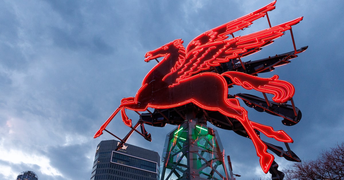 Saturday could bring showers as North Texas heads into a stormy weekend