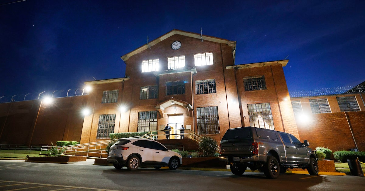 A month out from a Dallas County execution, another man has confessed to the 2008 shooting