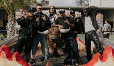 Turning the World PURPLE - Houston Press