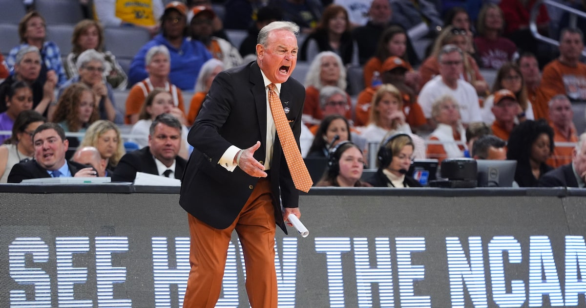 Vic Schaefer chases standard set by Jody Conradt as Texas eyes second straight Final Four