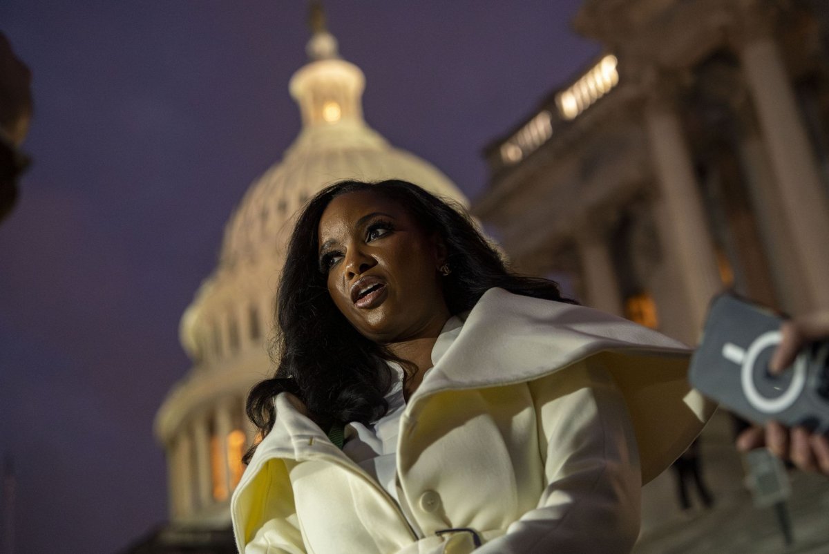 Rep. Jasmine Crockett confirms man killed by Dallas police was security guard