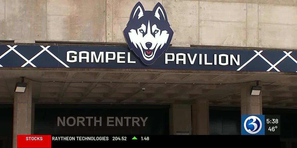 Top-seeded UConn sent off to Fort Worth in style