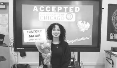 Dallas ISD seniors maintain college acceptance excellence. Photo courtesy of Dallas ISD Hub.