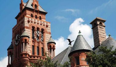 The Essential Guide to Waxahachie, Texas