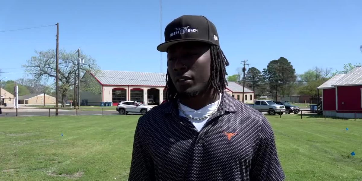 Cowboys’ Overshown helps bring new community splash pad to Arp