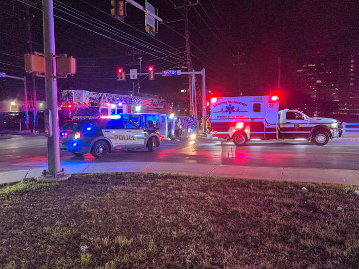 2 hospitalized after rollover accident on North Side, SAFD said