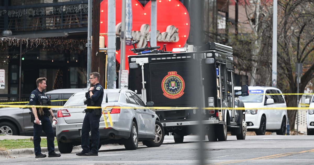 Witness video shows moments leading to officers shooting, killing gunman in Austin attack