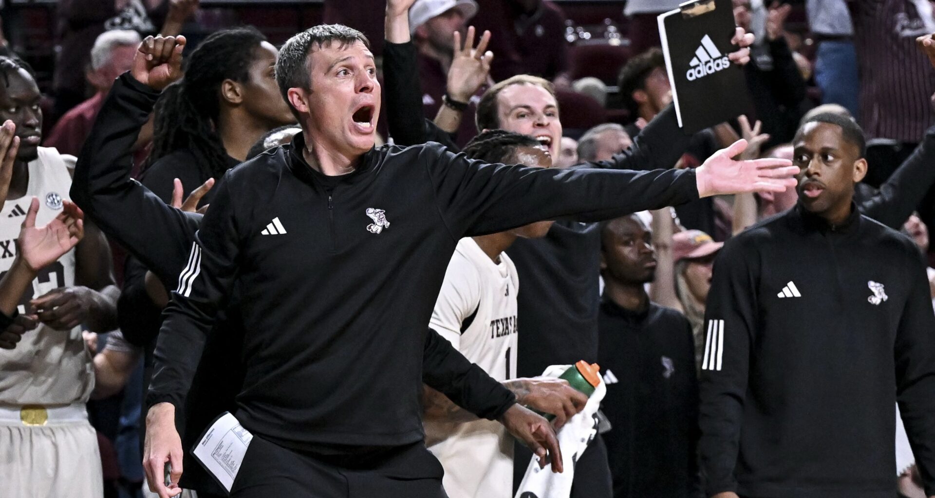 ESPN Analytics predicts the outcome of Texas A&M vs. Houston