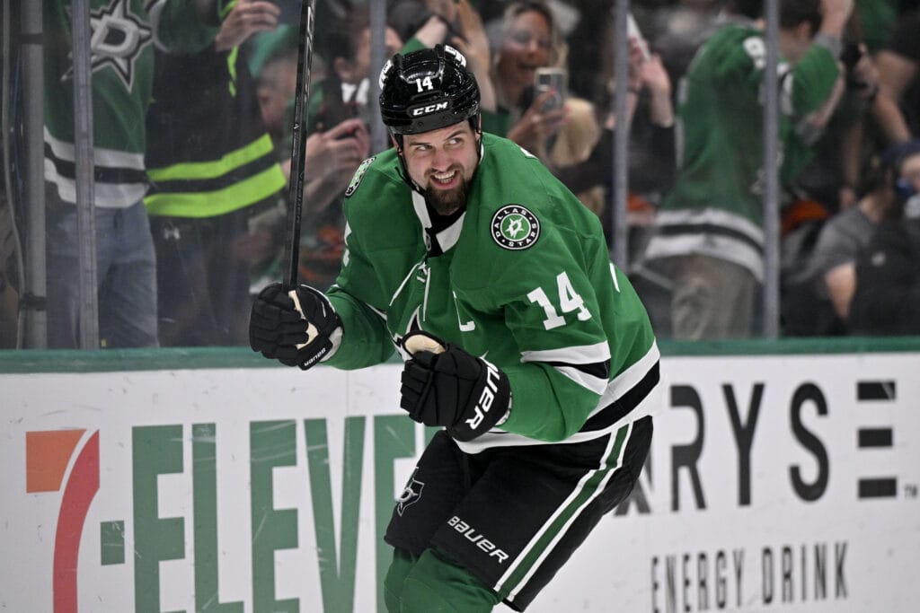Dallas Stars captain Jamie Benn vs Vegas Golden Knights