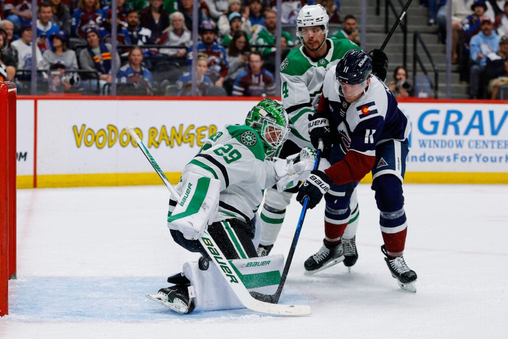 Dallas Stars goalie Jake Oettinger vs Colorado Avalanche