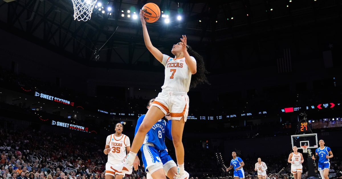 Jordan Lee leads Texas to blowout win over Kentucky in women’s Sweet 16 matchup