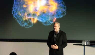 Prominent scientists at UT Dallas conference share 4 tips to boost brain health