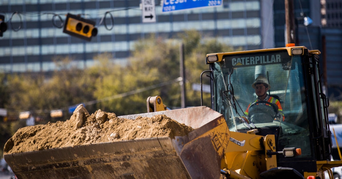 Gov. Greg Abbott orders end to César Chávez Day observance, pushes to scrap Texas holiday