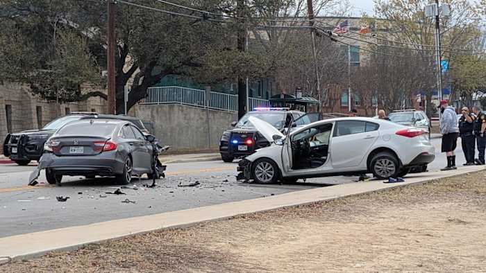 1 hospitalized after 3-vehicle crash on Southeast Side, San Antonio police say
