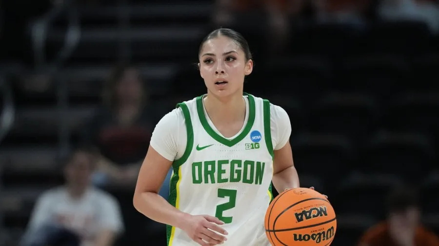 Oregon guard Katie Fiso (2) during the first half in the first round of the NCAA college basketball tournament game against Virginia Tech, Friday, March 20, 2026. (AP Photo/Eric Gay)