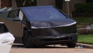 99-year-old woman identified as 1 of 2 victims killed in Galleria-area crash