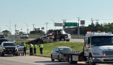 One person hit, killed after stopping to help another motorist on US 67, officials say