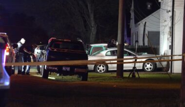 Officer injured in South Houston shooting, HPD says