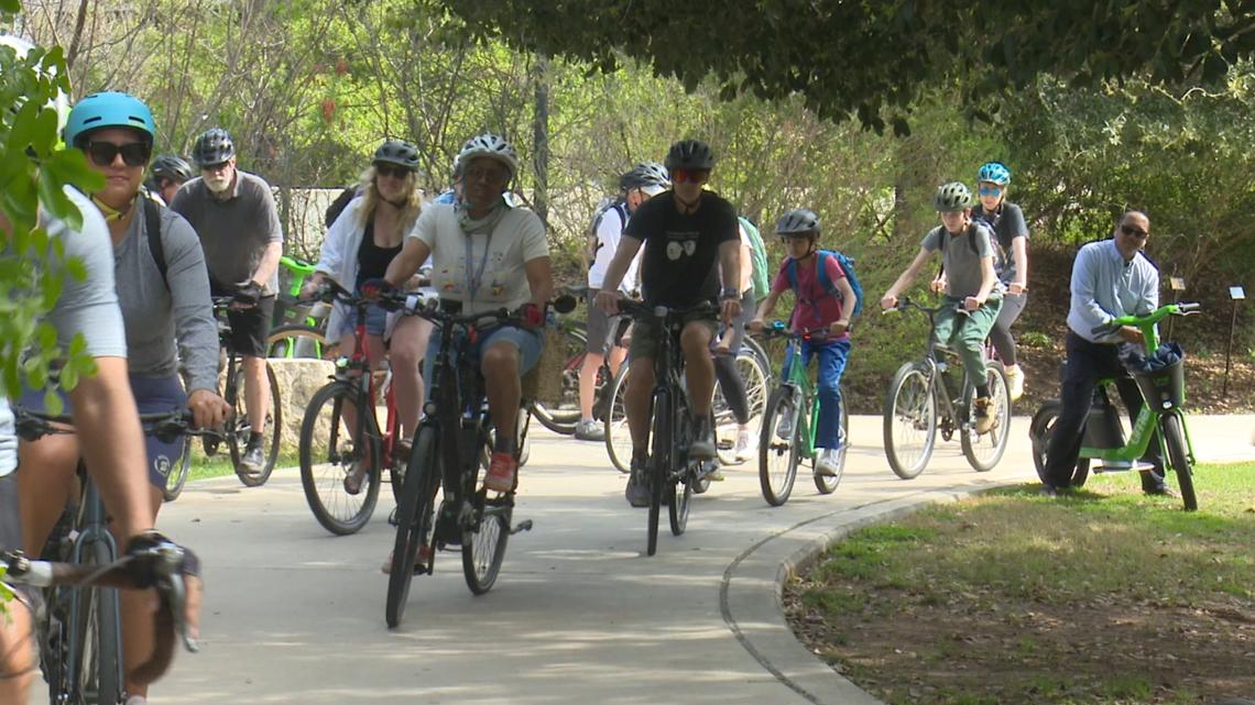 Austinites bike through downtown art and parks during SXSW weekend tour