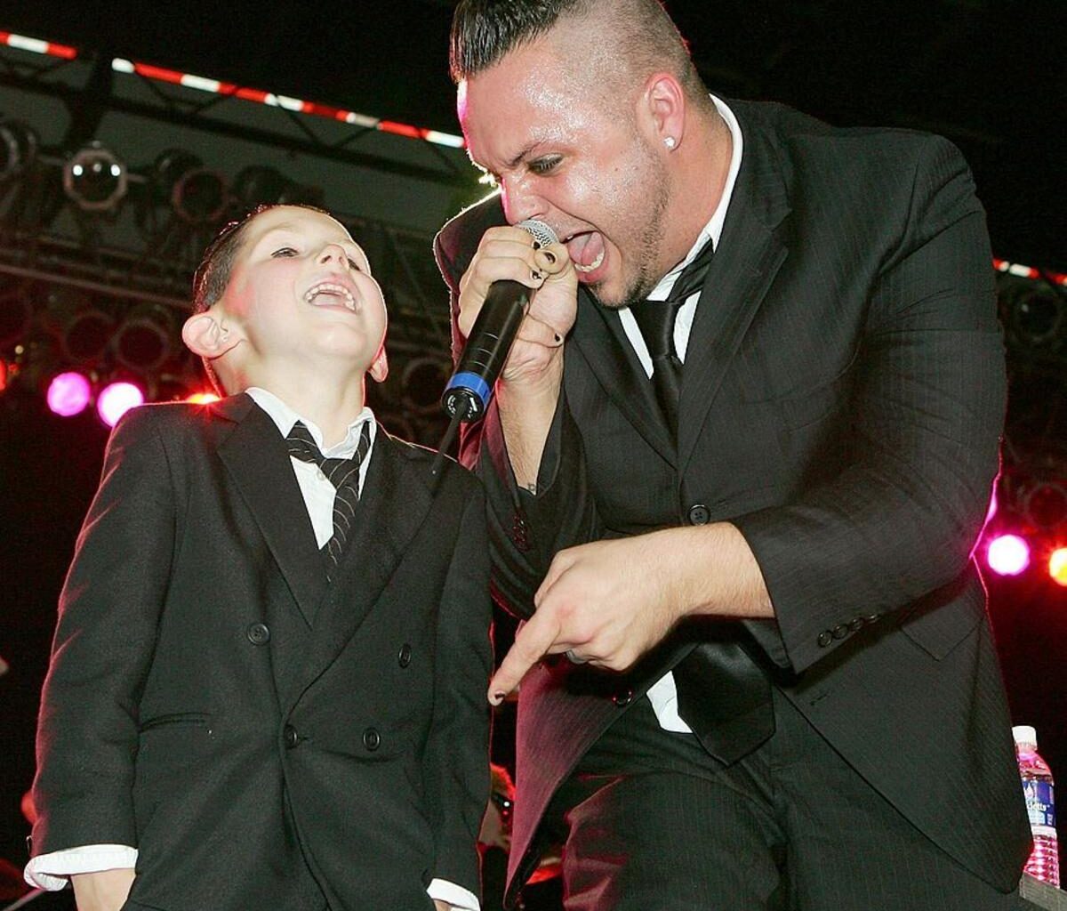 Blue October Celebrates 'Foiled' With Full Album Performance