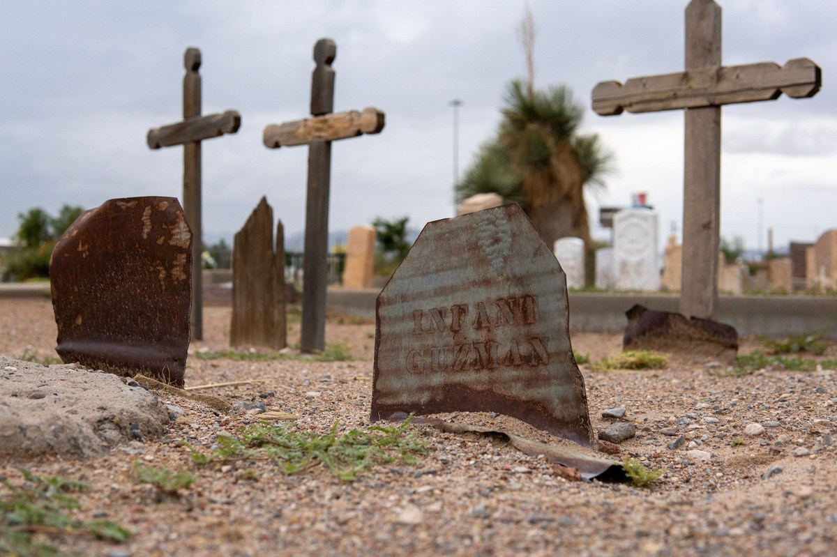 What Ghostly Legends Lurk In El Paso's Haunted Sites?