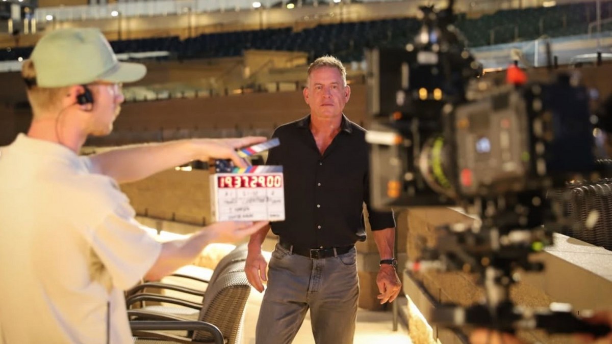 Troy Aikman Hints at El Paso Amphitheater Design