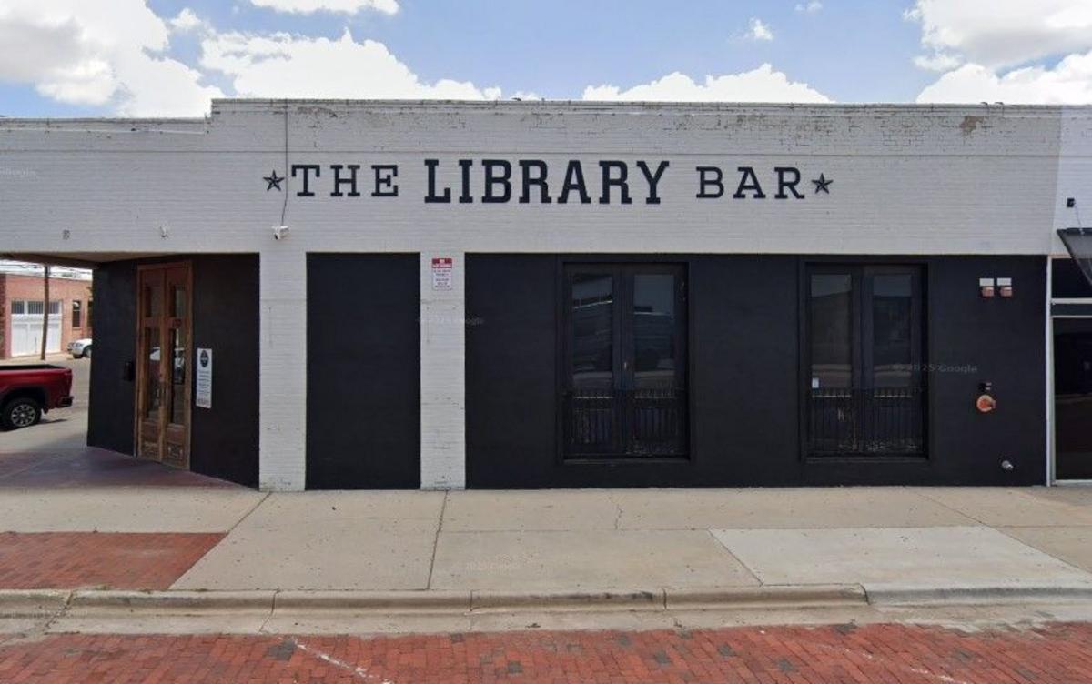 Lubbock's Library Bar To Reopen As The Deans List