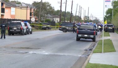 Houston police officers shoot at armed suspect in Gulfton area, police say