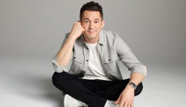 Magic, laughs and mind tricks: Justin Willman bringing live show to San Antonio