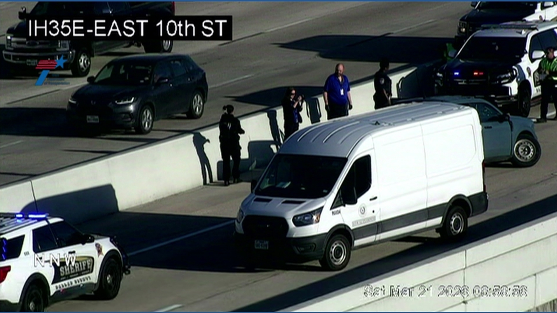 Fatal crash shut down I-35 express lanes in Dallas Saturday morning