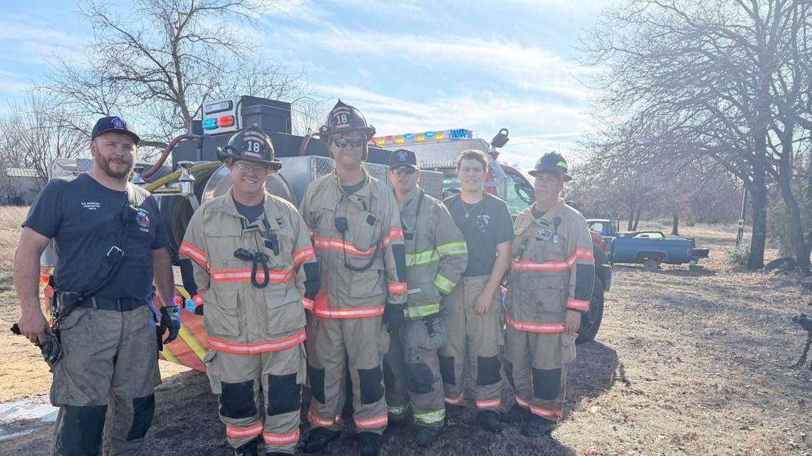 Young girl recovering in Fort Worth hospital after crash kills mom, brother and firefighter dad