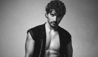 Benson Boone is a wanted man on 2026 tour stopping in Dallas