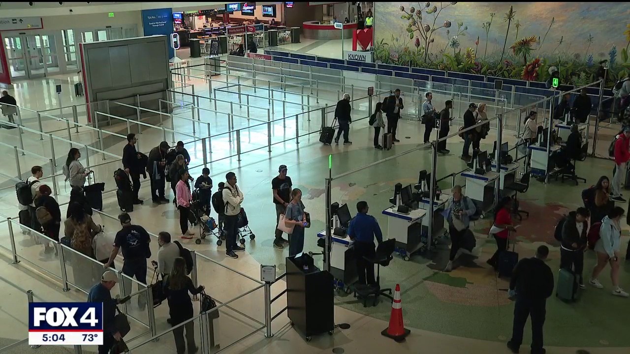 TSA wait times worsen as agents go unpaid