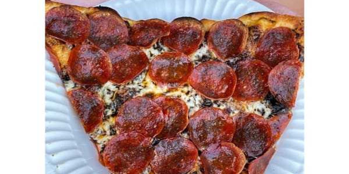 Pizzeria with extreme pizzas opens in North Richland Hills