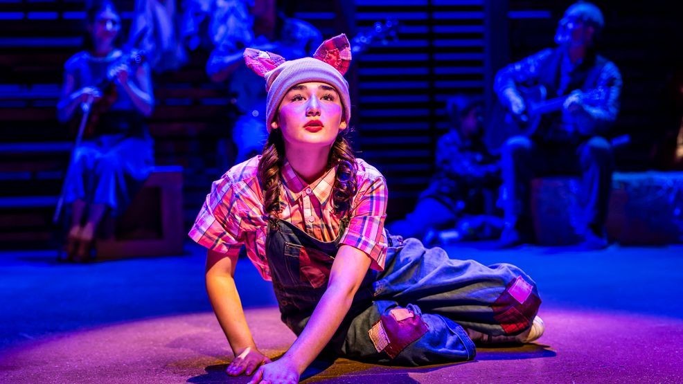 WAA Reading Show! ZACH Theatre spins “Charlotte’s Web” with bluegrass and aerial artistry. Photos Courtesy Axel B. Photography