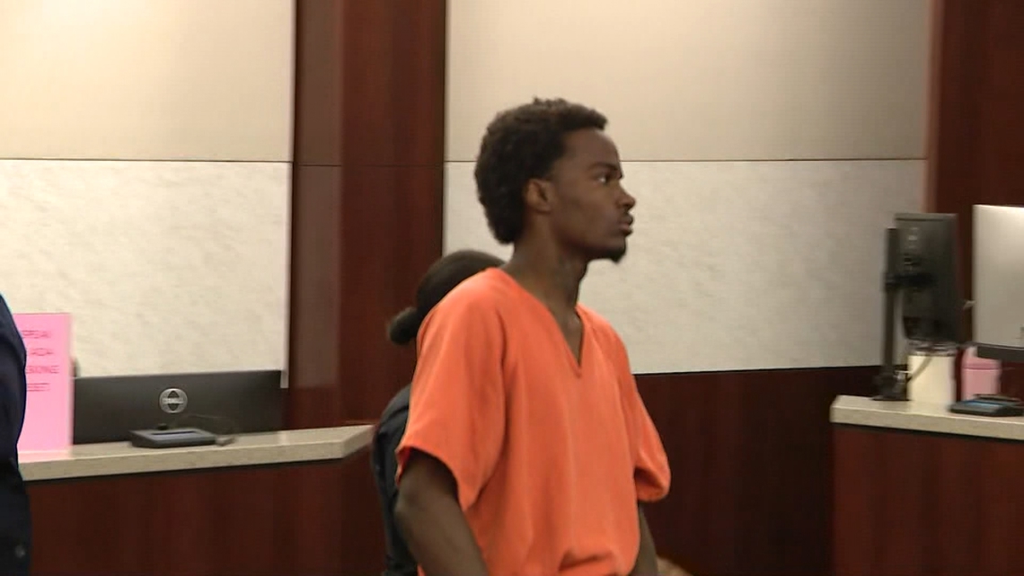 Teen now facing federal charges in deadly Heights carjacking