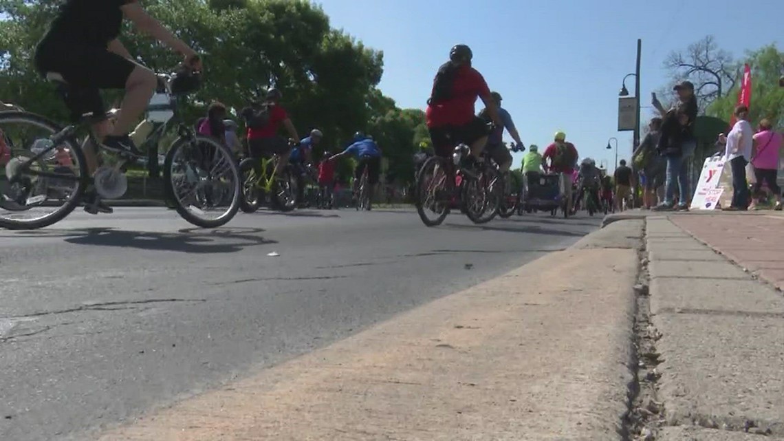 Broadway to transform into car-free route of family fun as Síclovía returns to San Antonio