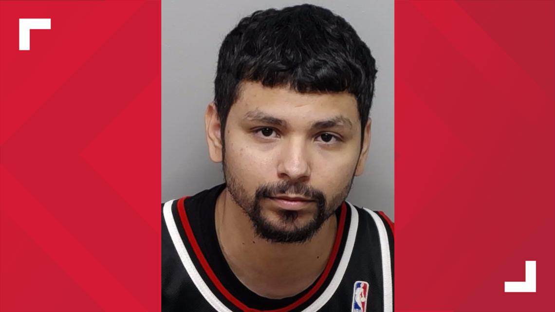 Affidavit: Man stabbed multiple times while picking up children on east side of San Antonio