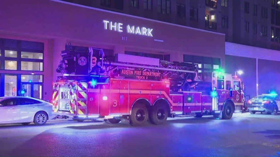 52 people can't return home after apartment fire Tuesday near UT Austin