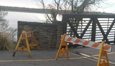 Part of White Rock Lake Trail closed due to sinkhole, city says