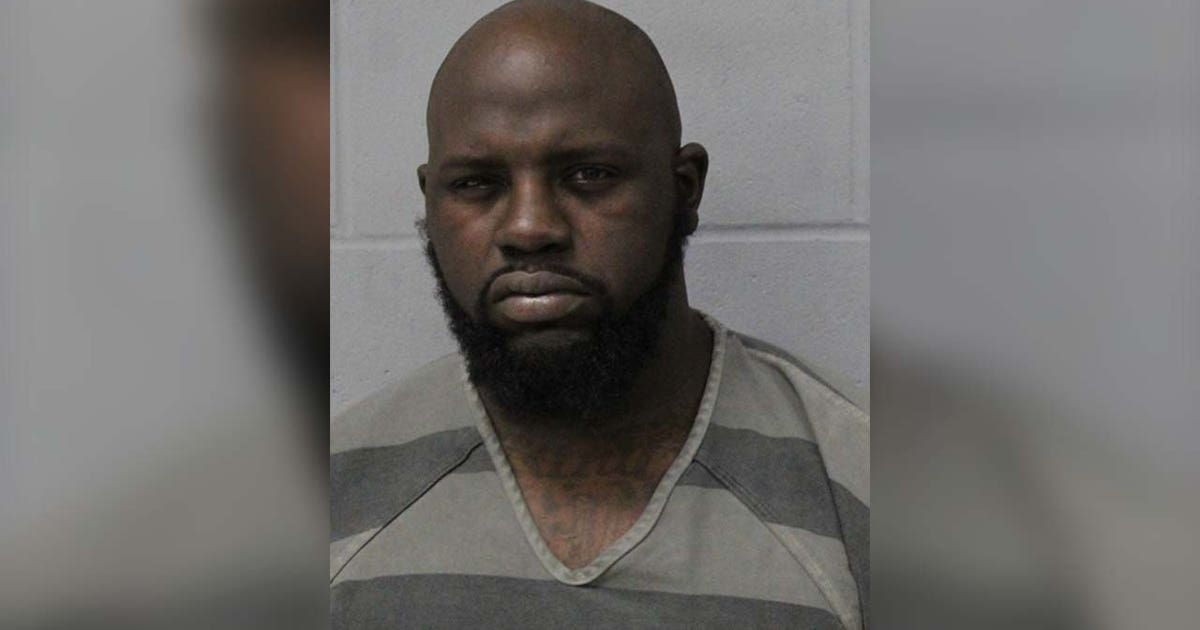 Man arrested, charged after found with several guns and drugs in Austin: APD