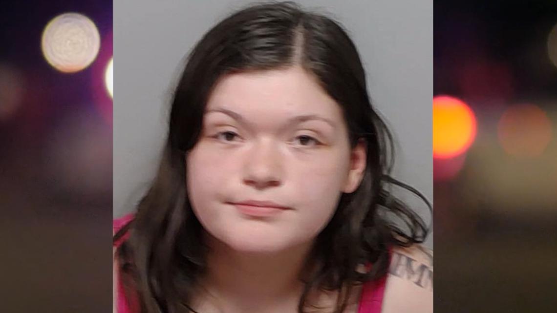 San Antonio woman accused of purposely hitting man with car in H-E-B parking lot, arrest records say