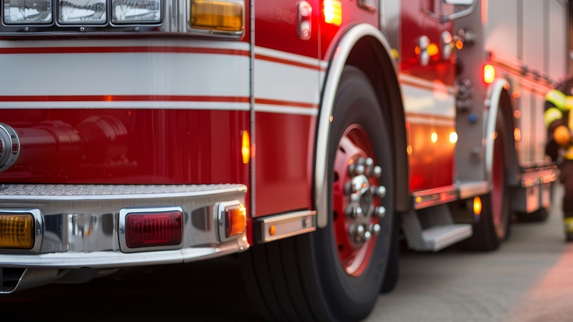 Firefighters battle heavy blaze at vacant structure on north side, SAFD says