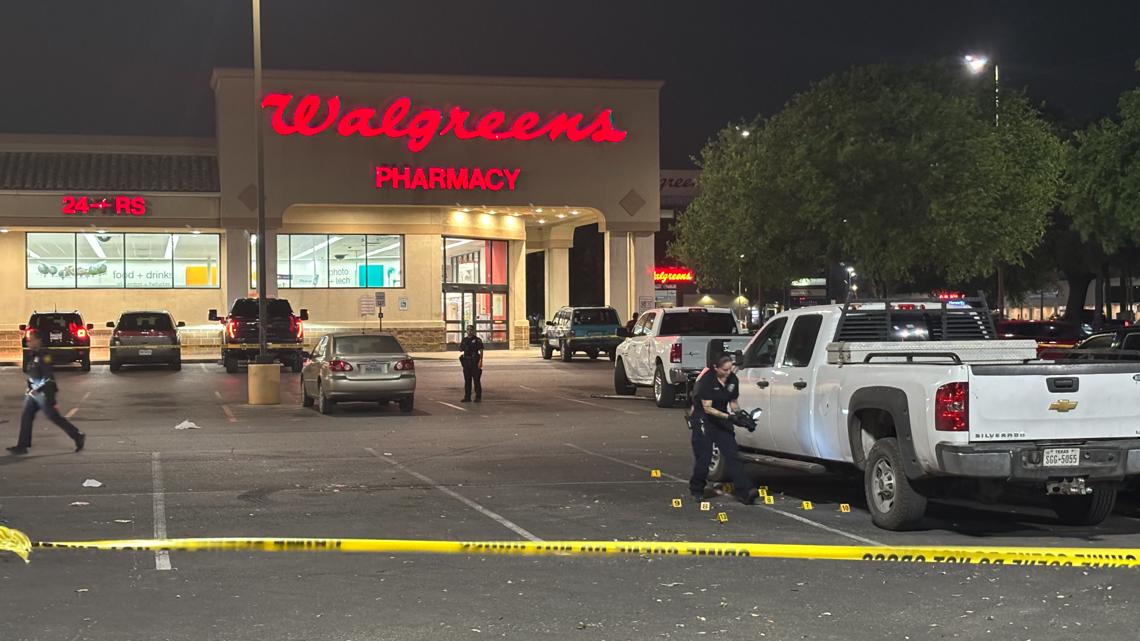 SAPD: 1 dead, 2 critically injured after shooting in south-side parking lot