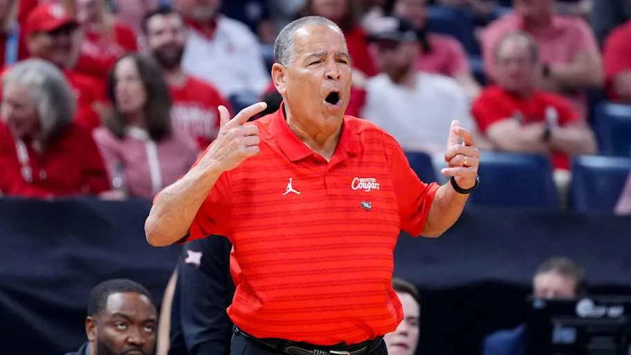 Houston head men's coach Kelvin Sampson