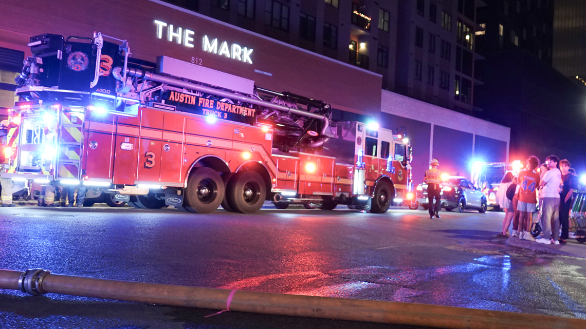 Residents evacuated after apartment fire near UT Austin campus