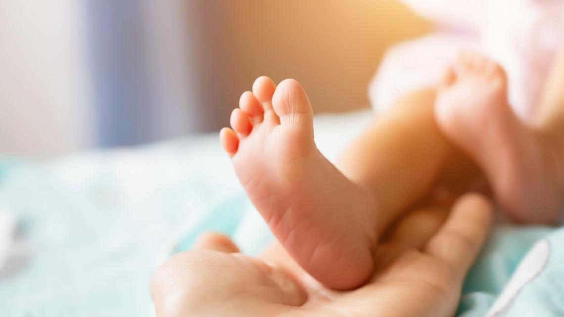 Central Texas midwife's license suspended over infant, maternal deaths